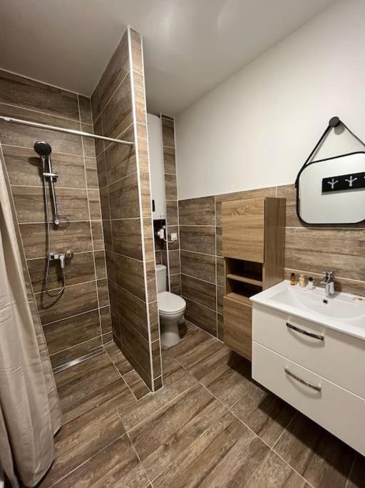 Superbe Appartement A 15 Min De Lyon Saint-Fons Bagian luar foto